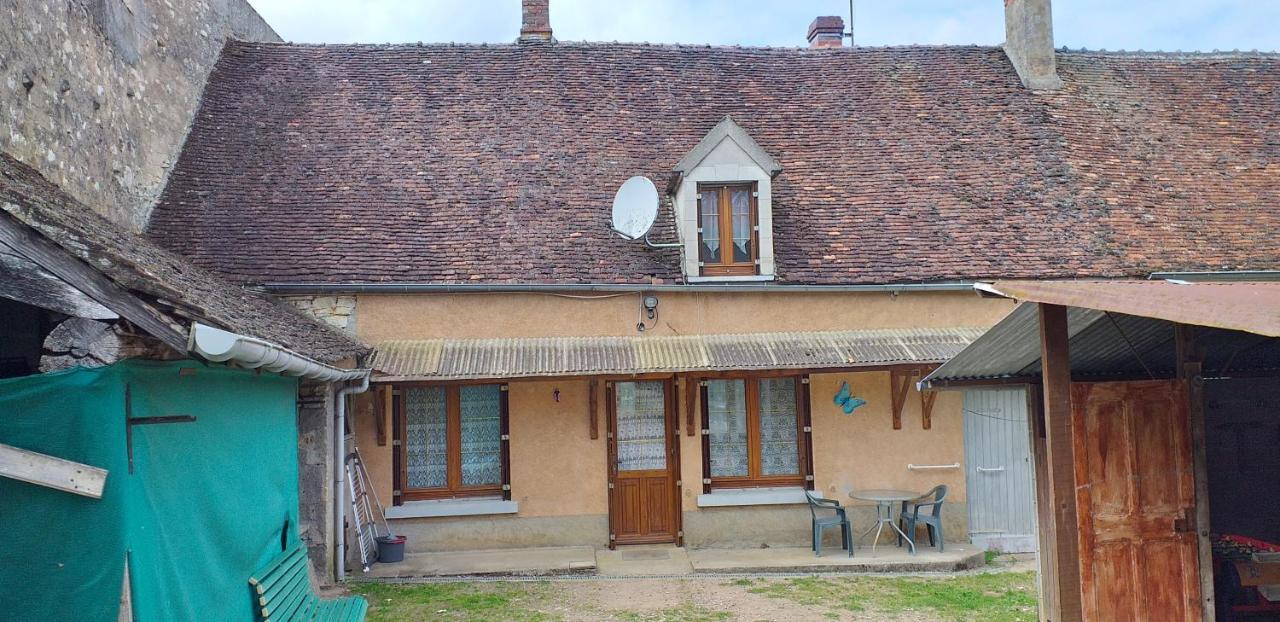 Maison Pour Nombreuses Personnes Pousseaux 외부 사진